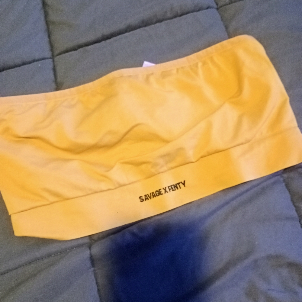 Savage Fenty Bralette 4x